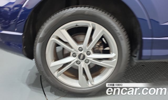 Audi Q3 (F3) 35 TDI Premium Sportback 2023 — фото 5