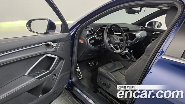 Audi Q3 (F3) 35 TDI Premium Sportback 2023 — фото 10