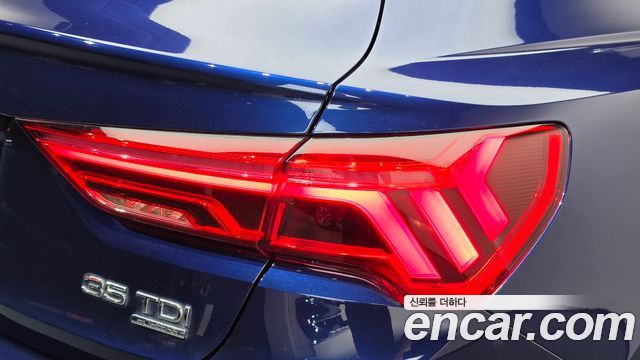 Audi Q3 (F3) 35 TDI Premium Sportback 2023 — фото 23