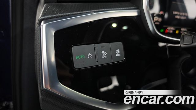 Audi Q3 (F3) 35 TDI Premium Sportback 2023 — фото 29