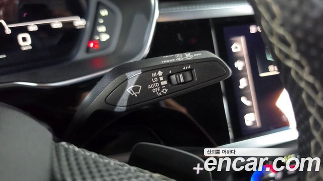 Audi Q3 (F3) 35 TDI Premium Sportback 2023 — фото 30