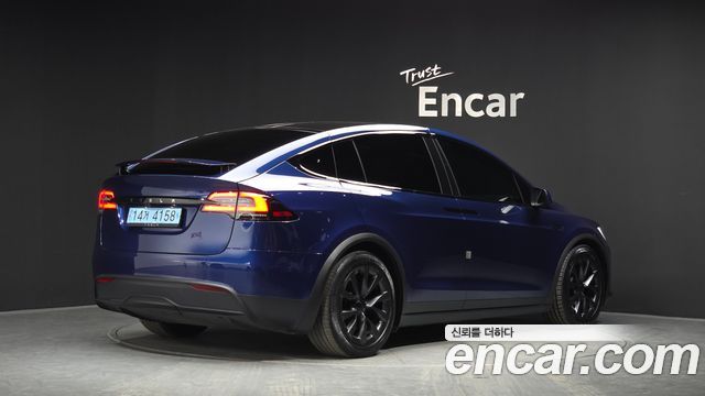 Tesla Model X AWD 2023 — фото 2