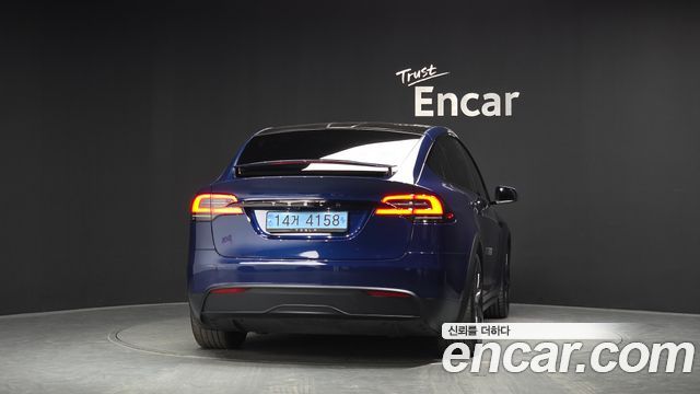 Tesla Model X AWD 2023 — фото 4
