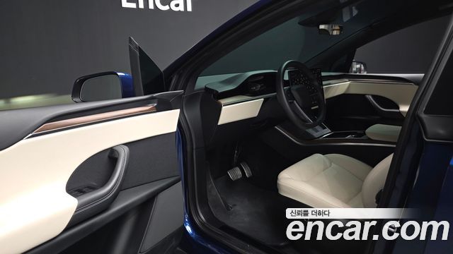 Tesla Model X AWD 2023 — фото 10