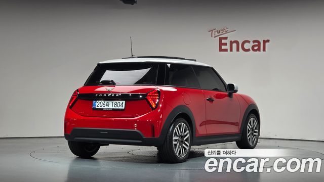 MINI Cooper C (IV) Classic 2025 — фото 2