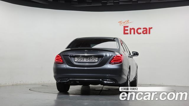 Mercedes-Benz C-Class (W205) C200 Avantgarde 2017 — фото 4