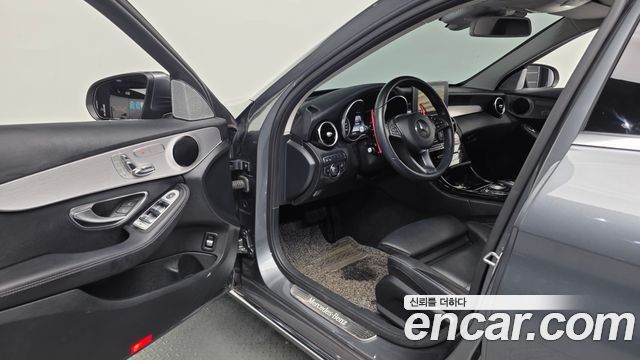 Mercedes-Benz C-Class (W205) C200 Avantgarde 2017 — фото 10