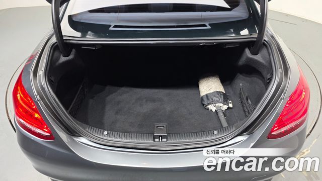 Mercedes-Benz C-Class (W205) C200 Avantgarde 2017 — фото 24