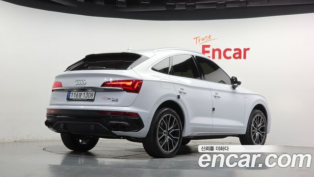 Audi Q5 (FY) 45 TFSI Quattro Sportback Premium 2022 — фото 2