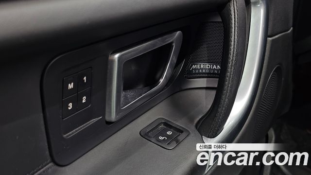 Land Rover Discovery Sport 2.0 TD4 HSE Luxury 2018 — фото 20