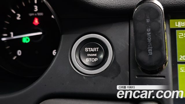 Land Rover Discovery Sport 2.0 TD4 HSE Luxury 2018 — фото 35