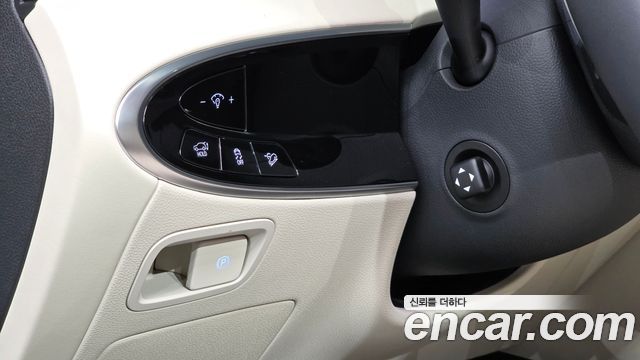 Genesis GV70 2.5T Gasoline AWD 2025 — фото 15