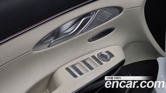 Genesis GV70 2.5T Gasoline AWD 2025 — фото 16