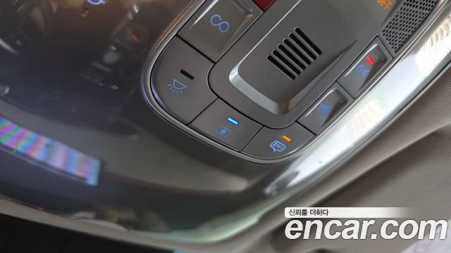 Genesis GV70 2.5T Gasoline AWD 2025 — фото 31