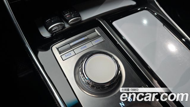 Genesis GV80 2.5T Gasoline 2WD 2023 — фото 18