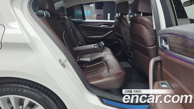 BMW 5 Series (G30) 520d Luxury Plus 2020 — фото 16