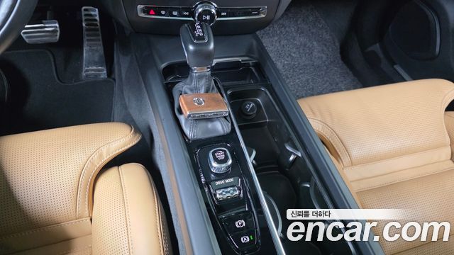 Volvo V60 Cross Country (II) T5 Pro AWD 2020 — фото 9