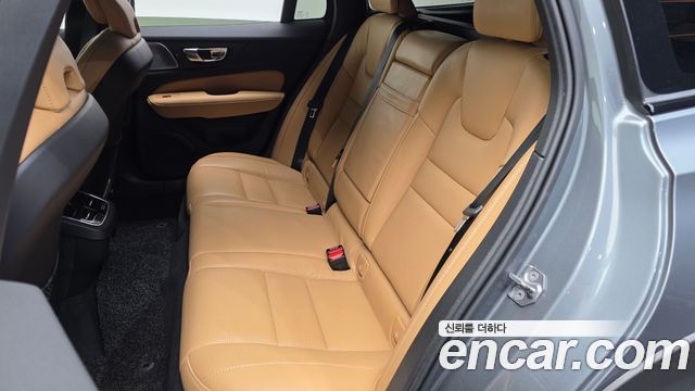 Volvo V60 Cross Country (II) T5 Pro AWD 2020 — фото 26