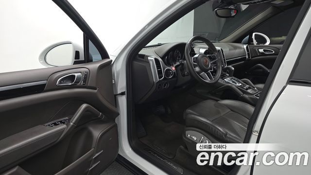 Porsche Cayenne 3.0 Diesel Platium Edition 958 2017 — фото 10