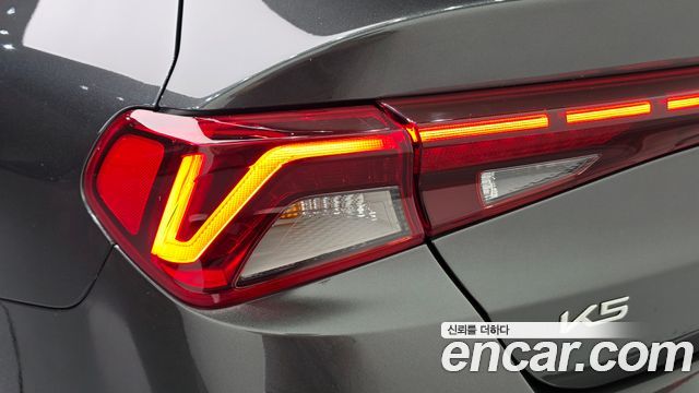 Kia K5 (III) 1.6 Turbo Signature 2023 — фото 23