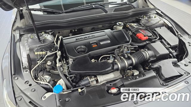 Honda Accord (X) 2.0 Turbo Sport 2018 — фото 6
