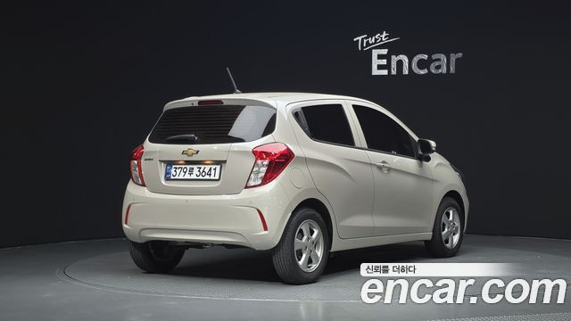 Chevrolet Spark LT 2021 — фото 2