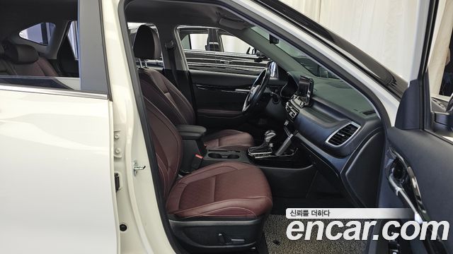 Kia Seltos Gasoline 1.6 Turbo 2WD Signature 2022 — фото 11