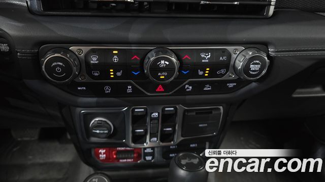Jeep Wrangler (JL) 2.0 Rubicon Power Top 4Door 2025 — фото 29