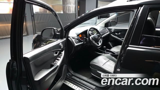 KG Mobility (SsangYong) Style Korando C 2.2 RX 2WD DLX 2017 — фото 10