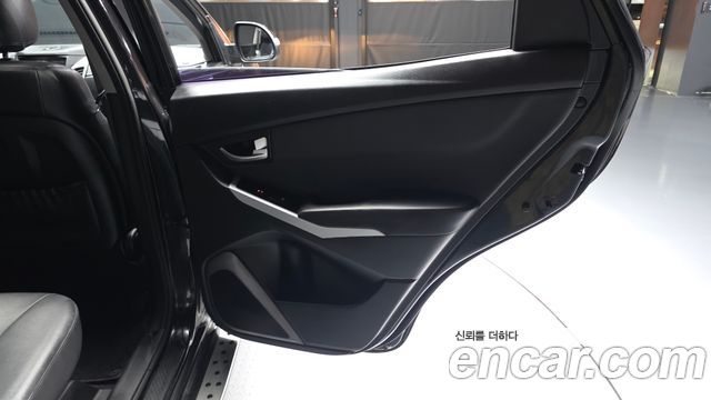 KG Mobility (SsangYong) Style Korando C 2.2 RX 2WD DLX 2017 — фото 25