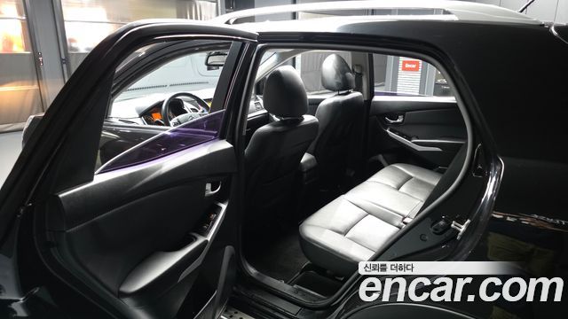 KG Mobility (SsangYong) Style Korando C 2.2 RX 2WD DLX 2017 — фото 26