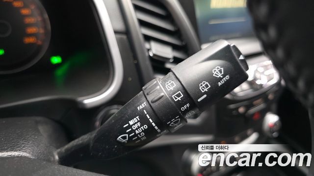 KG Mobility (SsangYong) Style Korando C 2.2 RX 2WD DLX 2017 — фото 27