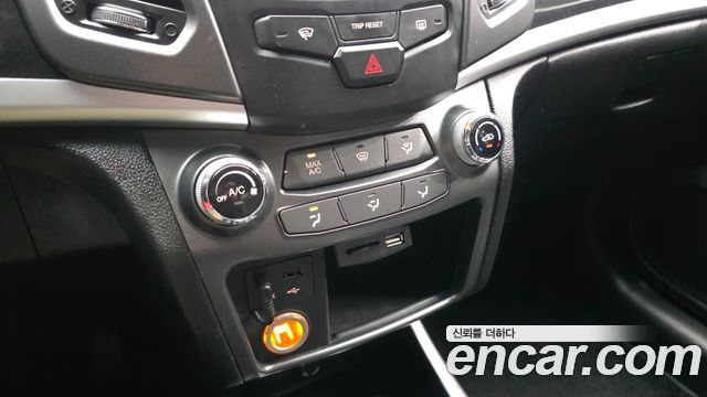 KG Mobility (SsangYong) Style Korando C 2.2 RX 2WD DLX 2017 — фото 29
