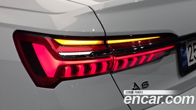 Audi A6 (C8) 45 TFSI Premium 2023 — фото 23