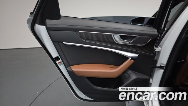 Audi A6 (C8) 45 TFSI Premium 2023 — фото 25