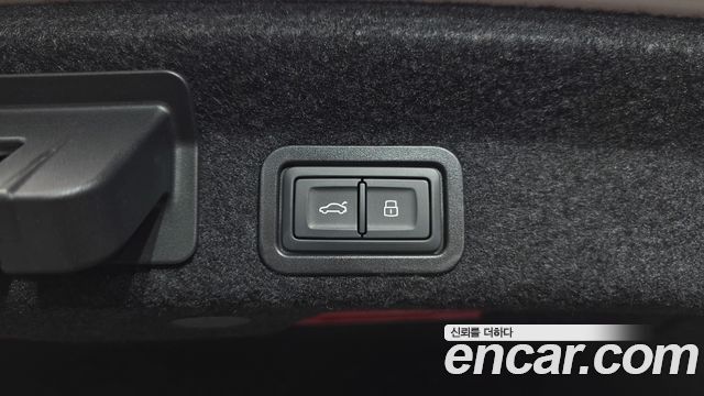 Audi A6 (C8) 45 TFSI Premium 2023 — фото 27