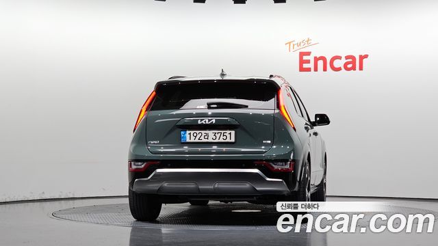 Kia Niro Signature 2022 — фото 4