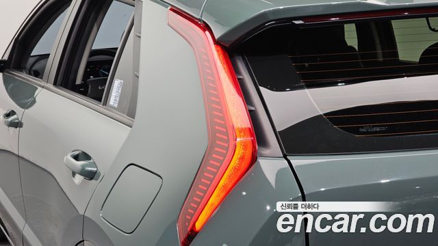 Kia Niro Signature 2022 — фото 23