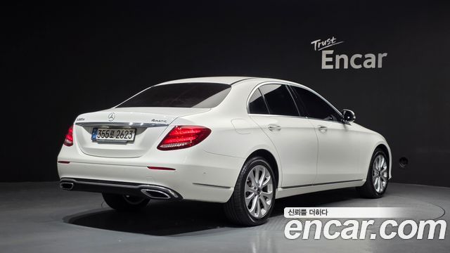 Mercedes-Benz E-Class (W213) E220d 4MATIC Exclusive 2020 — фото 2