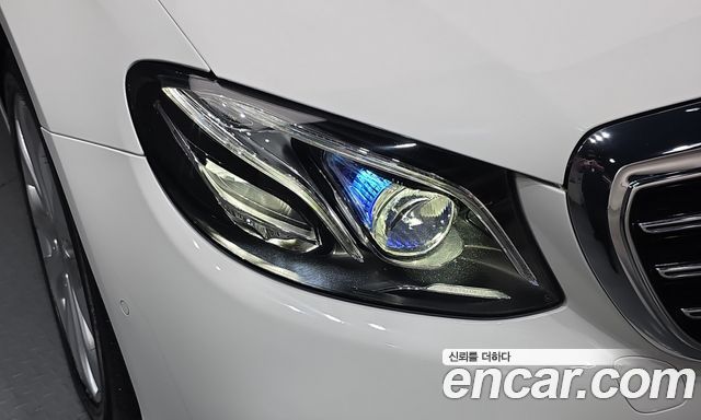 Mercedes-Benz E-Class (W213) E220d 4MATIC Exclusive 2020 — фото 22
