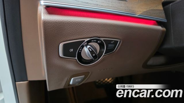 Mercedes-Benz E-Class (W213) E220d 4MATIC Exclusive 2020 — фото 27