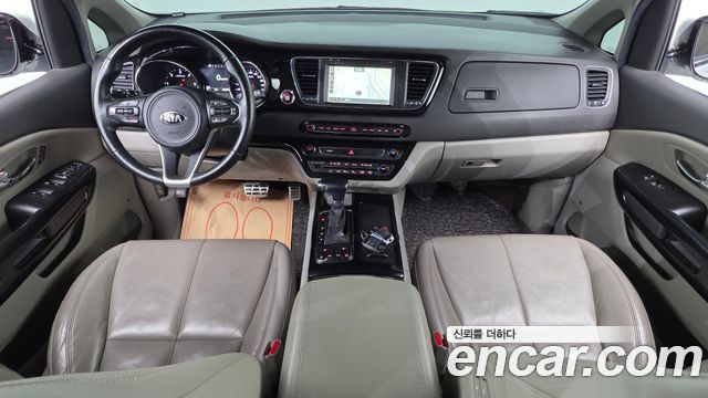 Kia Carnival 9-seater Noblesse 2017 — фото 7