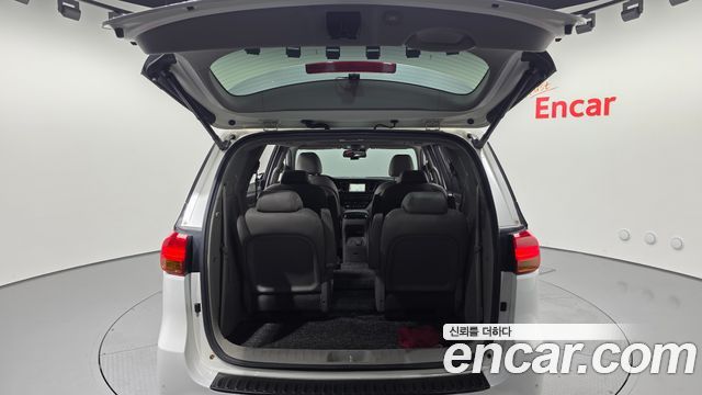 Kia Carnival 9-seater Noblesse 2017 — фото 18