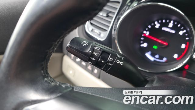 Kia Carnival 9-seater Noblesse 2017 — фото 30