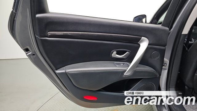 Renault Korea SM7 Nova LPLI 2.0 LPe 2019 — фото 25