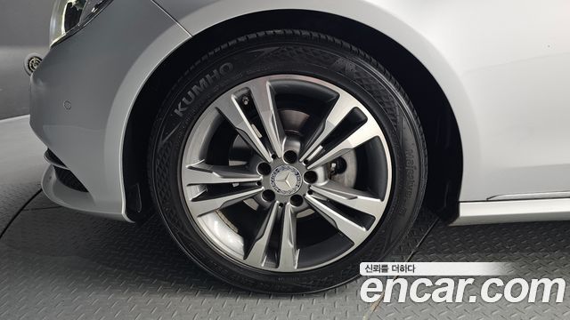 Mercedes-Benz E-Class (W212) E220 Bluetec Avantgarde 2016 — фото 5