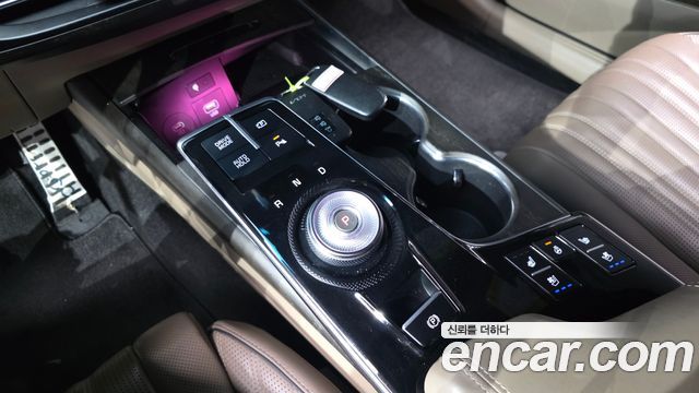 Kia K8 Hybrid Signature Special 2023 — фото 9