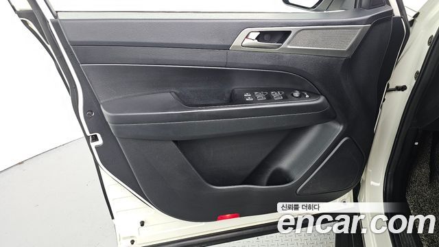 KG Mobility (SsangYong) Rexton Sports Diesel 2.2 4WD Prestige 2018 — фото 24