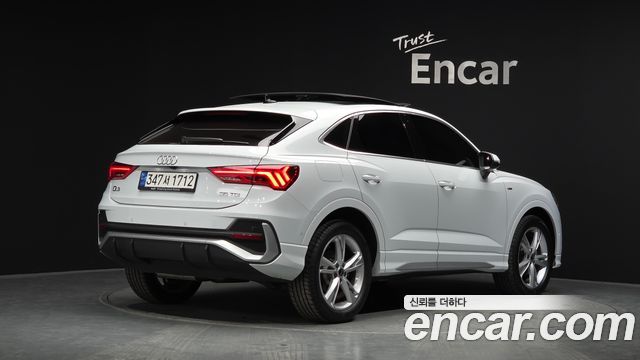 Audi Q3 (F3) 35 TDI Premium Sportback 2022 — фото 2