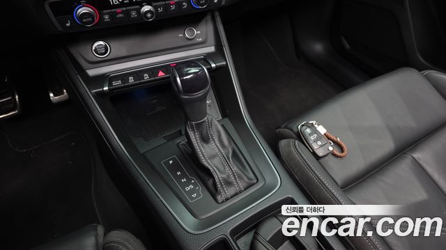 Audi Q3 (F3) 35 TDI Premium Sportback 2022 — фото 9